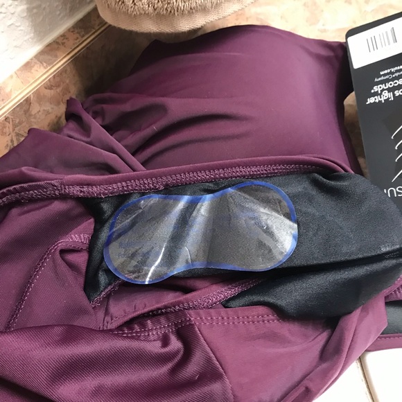 **MIRACLESUIT ESCAPE SWIMSUIT** - Picture 8 of 8